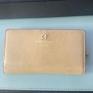 Previously loved Kate Spade Wallet